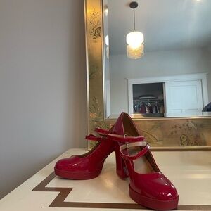 Elegant red Women's Shoes